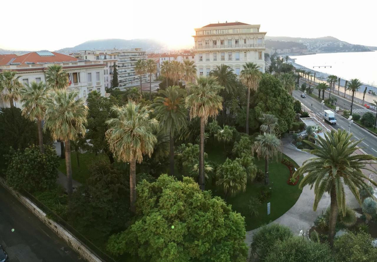 Le Petit Bourgeois De Nizza