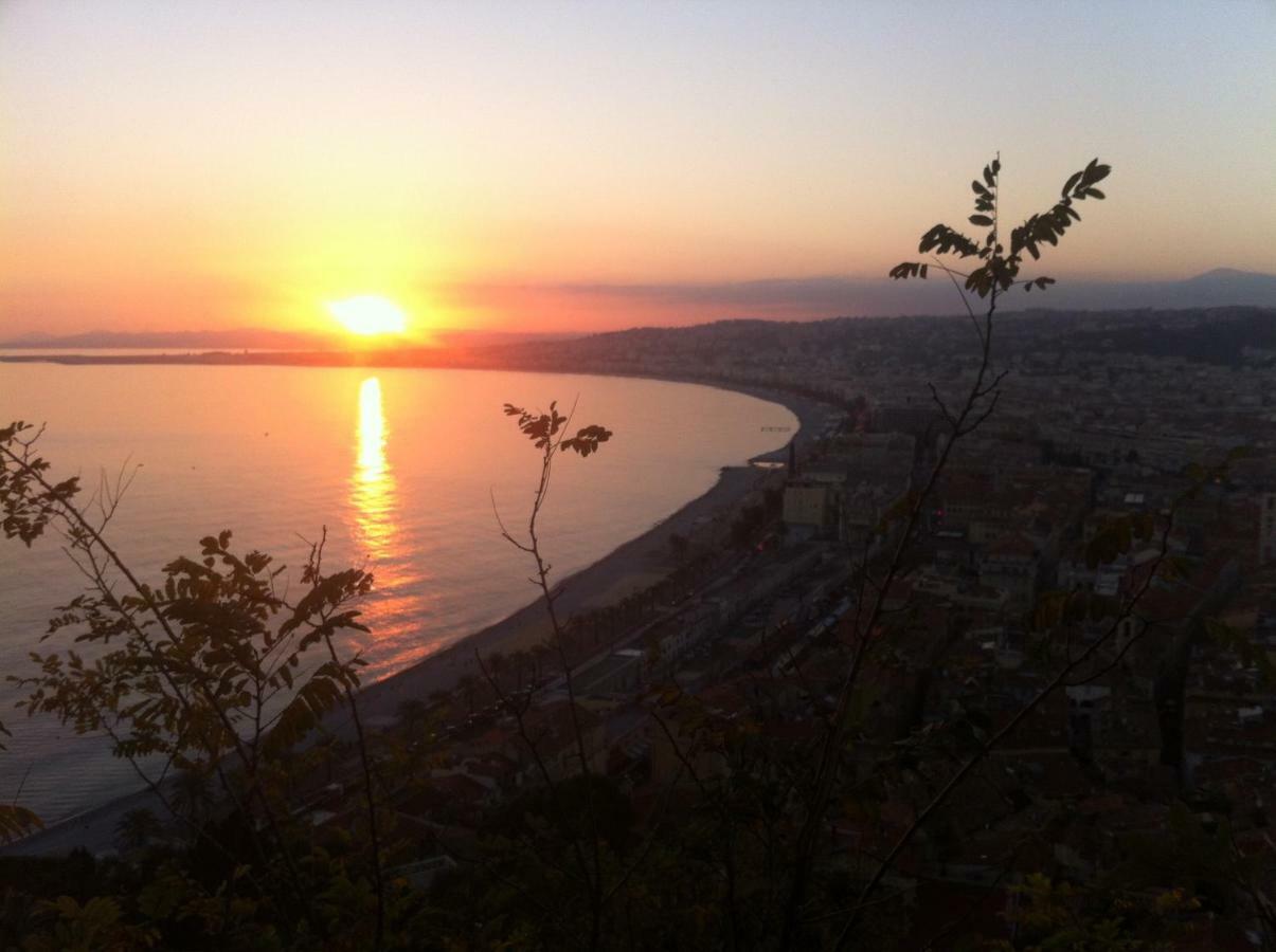 Le Petit Bourgeois De * Nizza