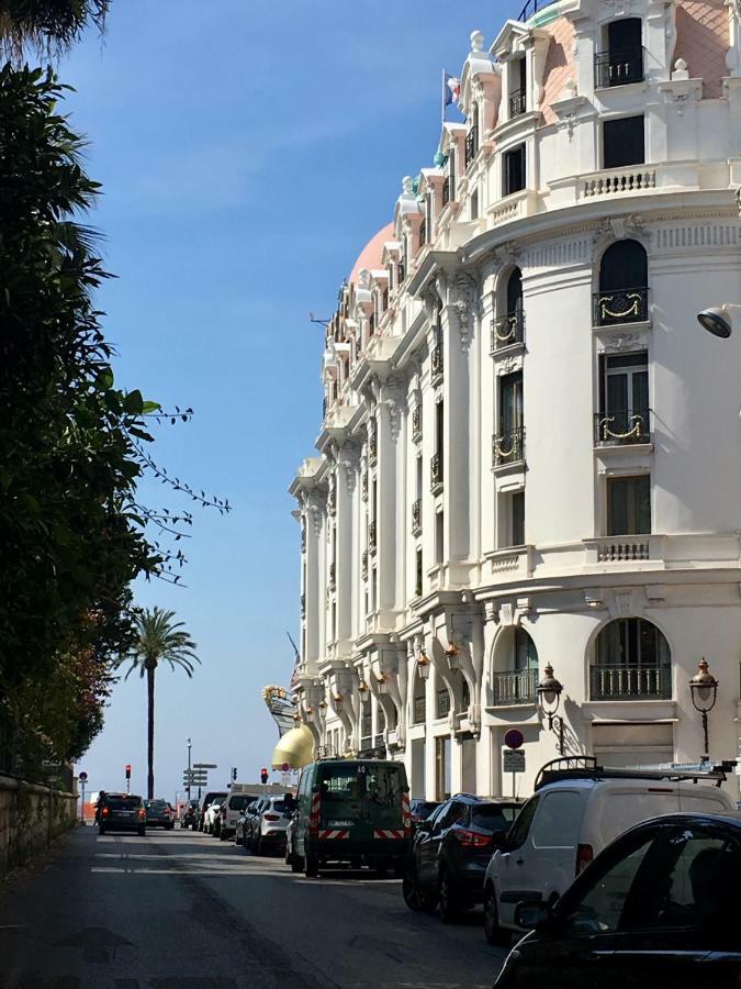 Le Petit Bourgeois De Nice